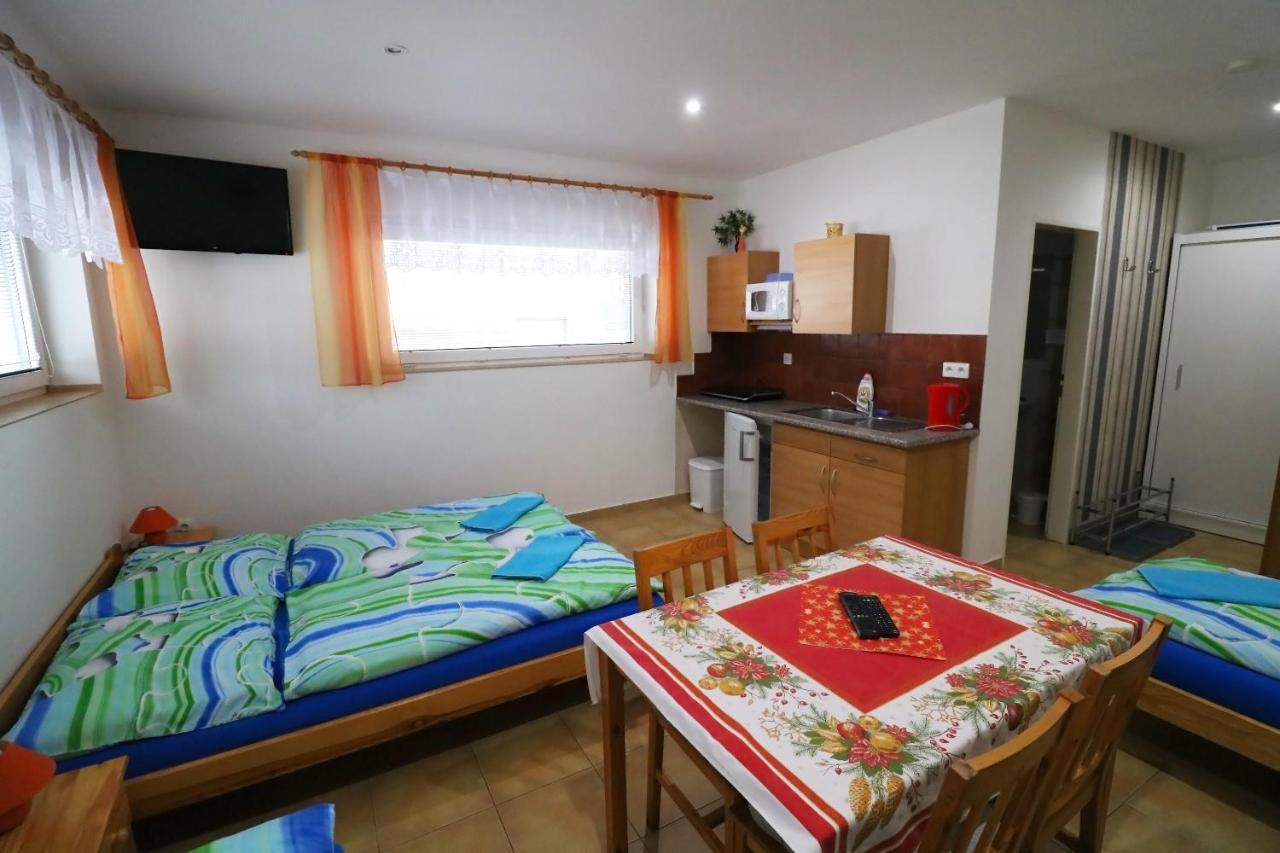 Apartmany Jana Janske Lazne Ngoại thất bức ảnh